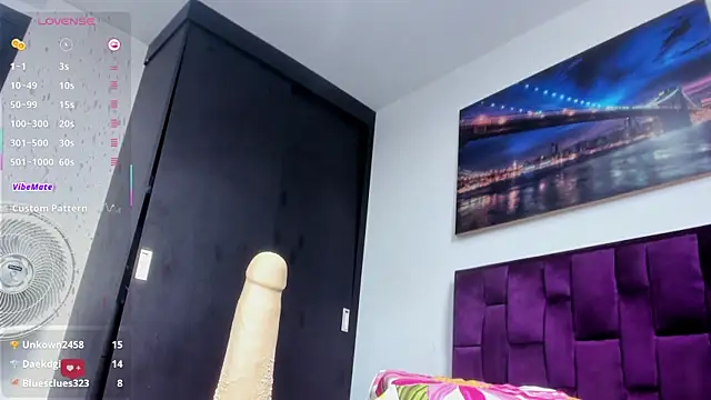 Alicia_Whitee webcam