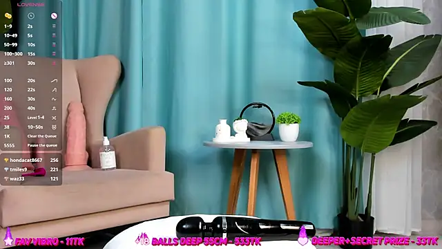 MaeWilkins webcam