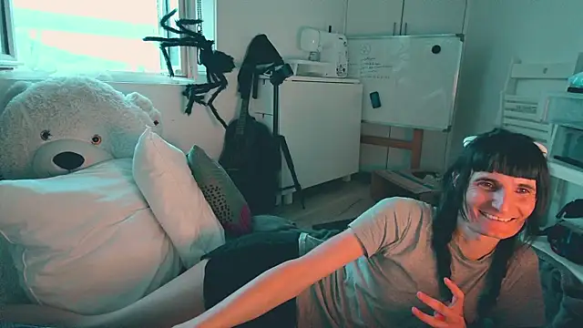 CeriseLapine webcam