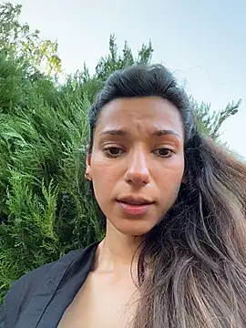 -_MiaQueen_- live sex cam