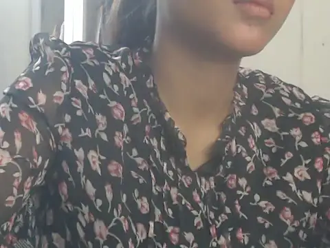 NancyRuvi webcam