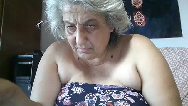 ExquisiteMature webcam
