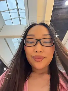 trytomakememoam webcam