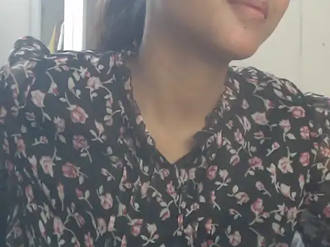 NancyRuvi webcam