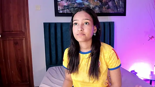 FreyaCameron webcam