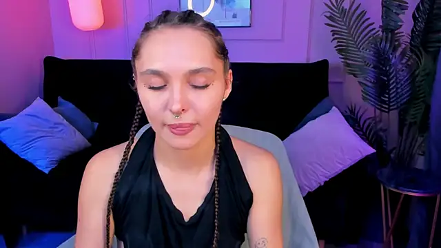 ChloeSunny webcam