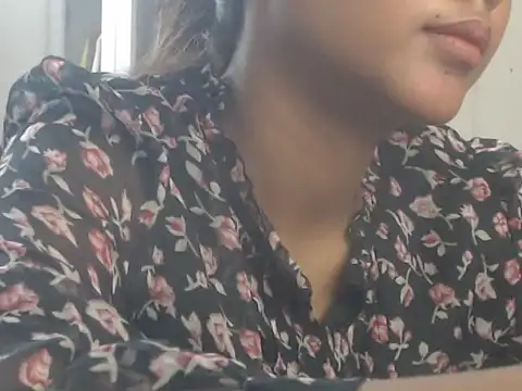 NancyRuvi webcam
