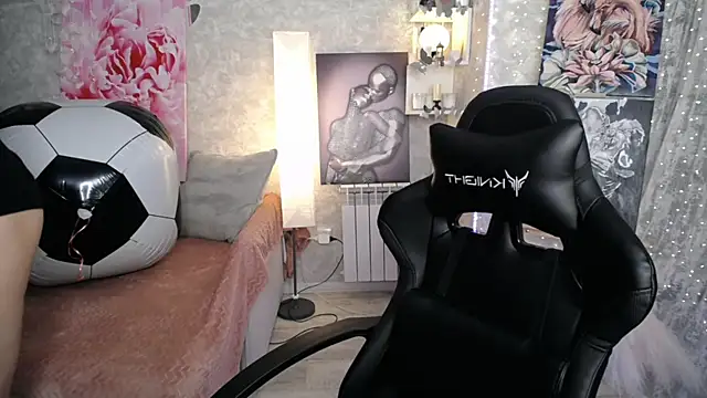 NickyAdamidi webcam