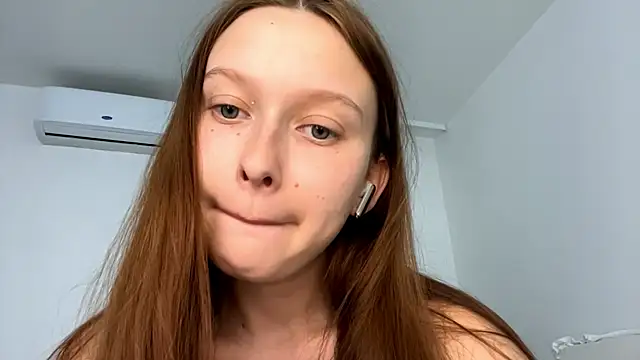 eva_shining_star (F teen) - Suck and lick my nipples