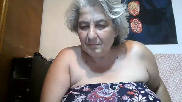 ExquisiteMature webcam
