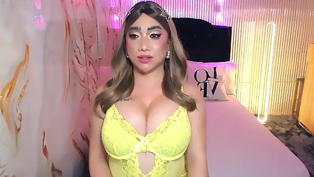 yourTsFantasyBigCock webcam