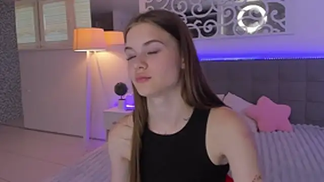 LuisaClover webcam
