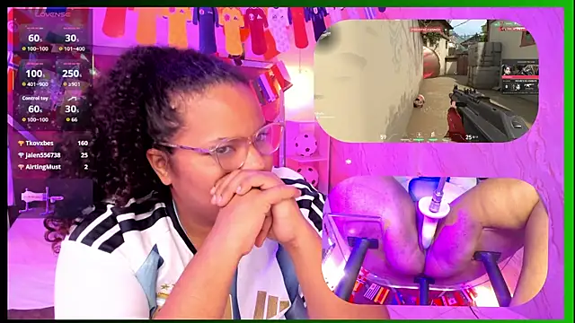 MhiaRey webcam