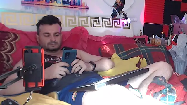 KingOfSinRO69 webcam