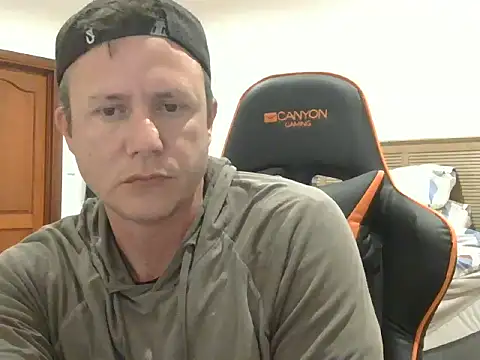 TroyDieselXXX webcam
