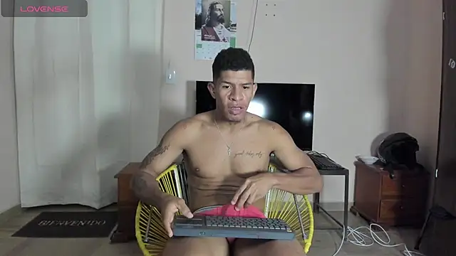 antonio_aguilarx webcam