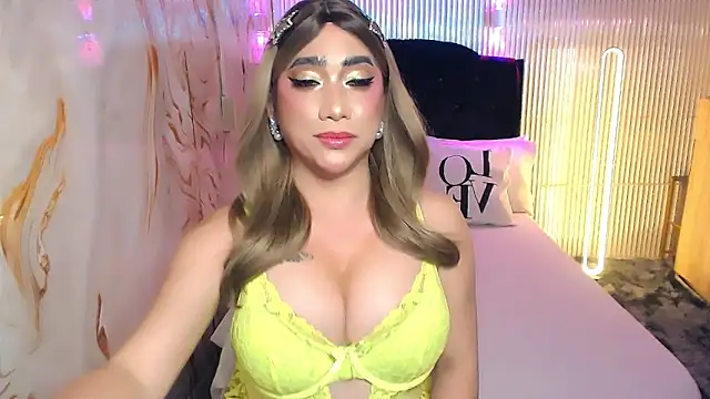 yourTsFantasyBigCock webcam