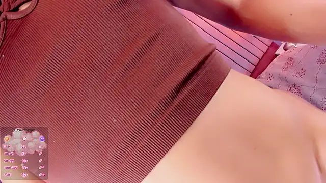 Camille_deluxe webcam