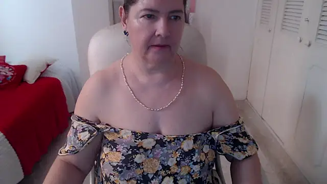 leonela_69 webcam