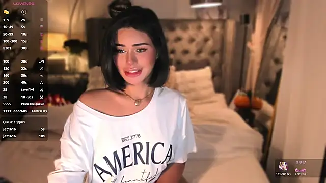 ParisianDoll webcam