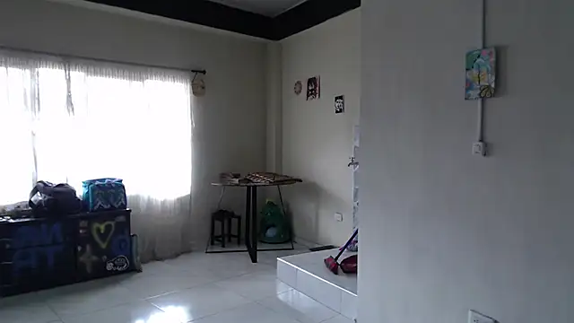 AlinaWoolf_ webcam