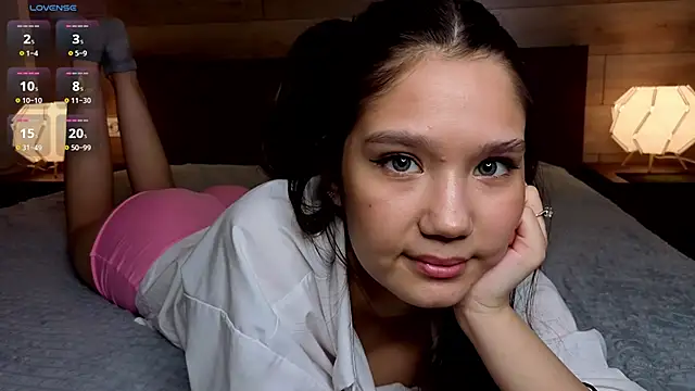 Mirikiteki live cam on StripChat