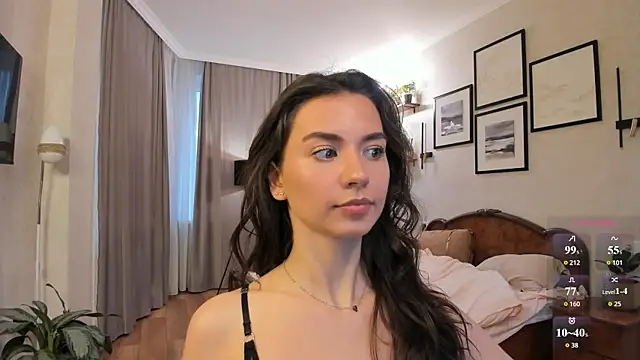 NicoleLuv webcam