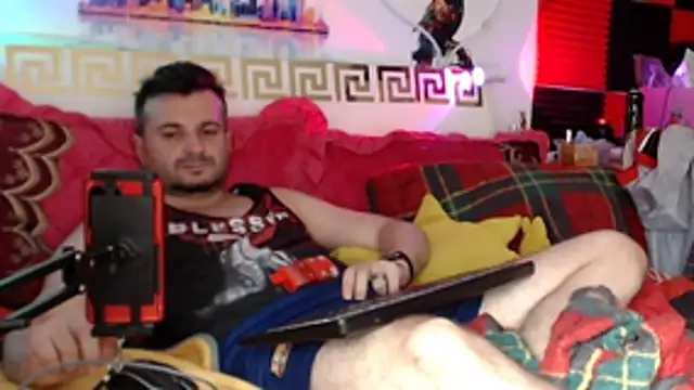KingOfSinRO69 webcam
