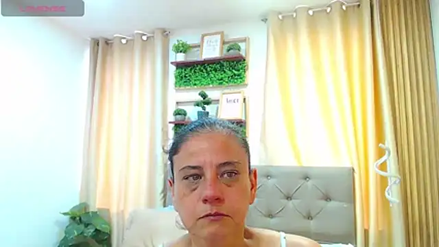 sasi_luna webcam