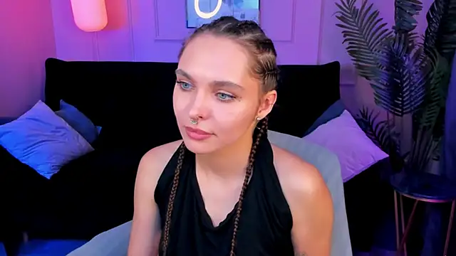 ChloeSunny webcam