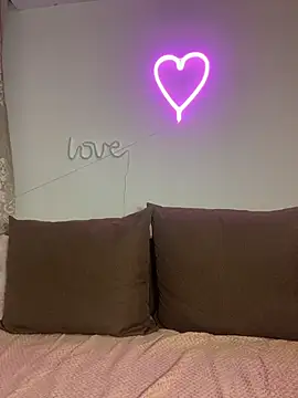 Sabrinedivinee webcam