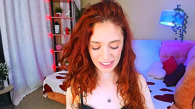 ChristinaConteeree webcam