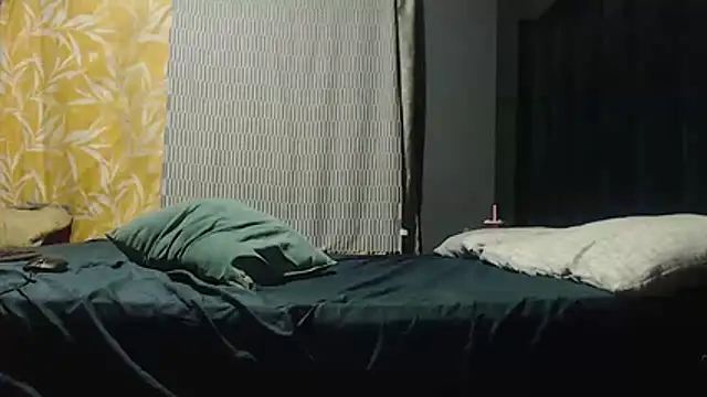 SEXYHUGEASS21 webcam