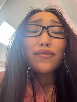trytomakememoam webcam