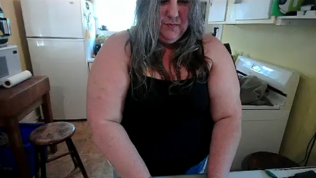 smalltowntrouble webcam
