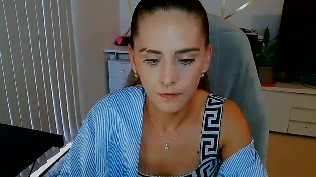 khalessi13 webcam