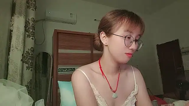 Lili_666 webcam