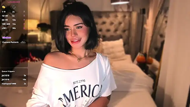 Model: ParisianDoll