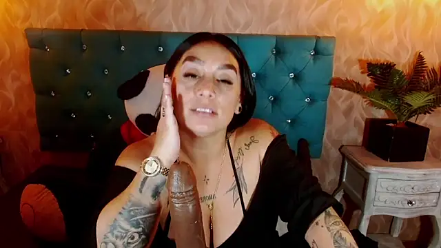 Milf_NaomiBraunx webcam