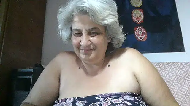 ExquisiteMature webcam