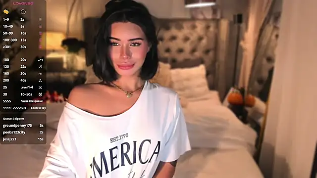 ParisianDoll webcam