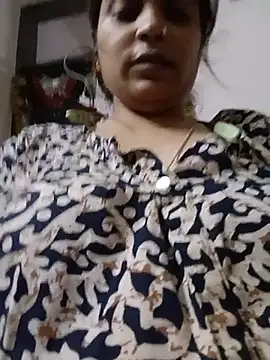 Meloni_71 live cam on StripChat
