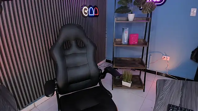 Emily_robertss1 webcam