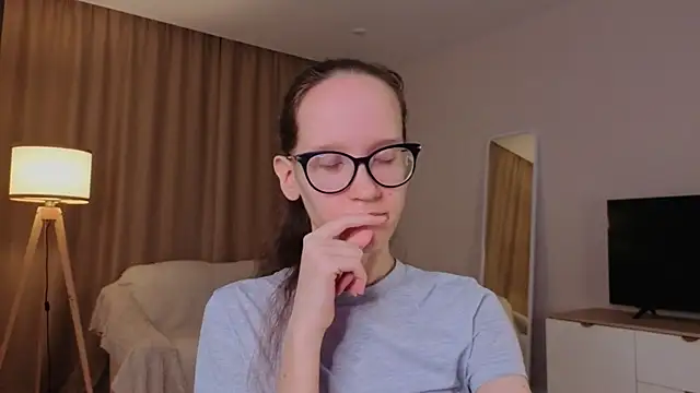 BettyBrowni webcam