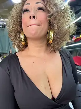 Katti_Barrera webcam