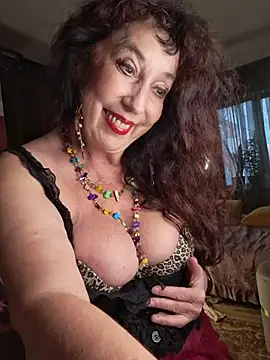 GypsyEsmeralda webcam
