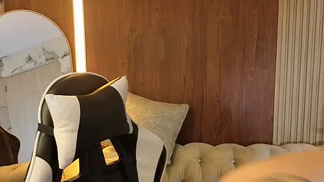 Isabella_Collen_v webcam