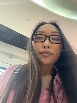 trytomakememoam webcam