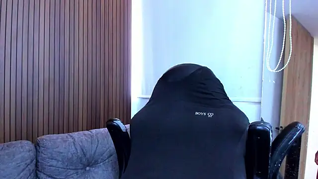 binmontana_ live cam on StripChat
