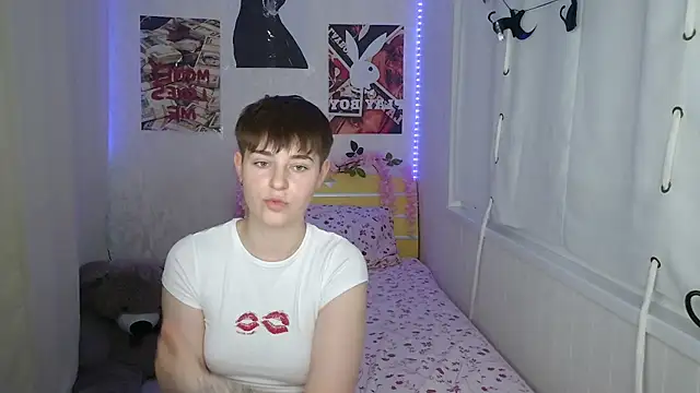EmyHills webcam